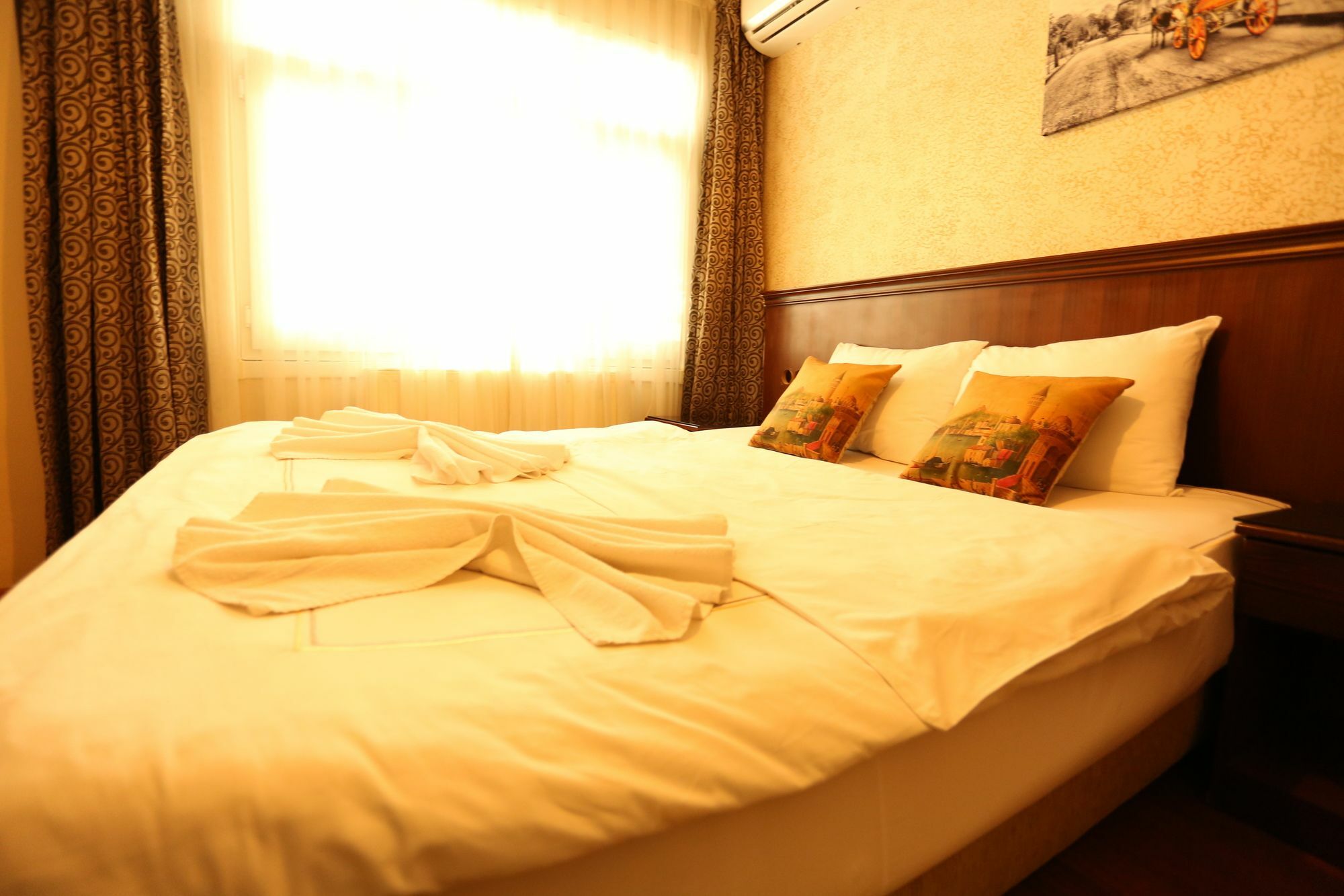 Dos Hermanos Hotel Istanbul Ngoại thất bức ảnh